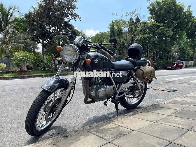 Suzuki ST250