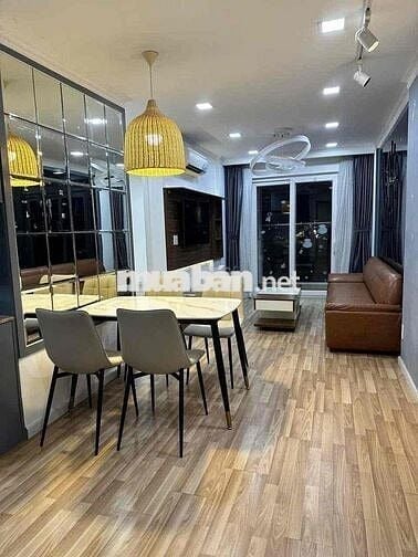 Căn hộ mt Võ Văn Kiệt đi ttQ1 5p cao cấp