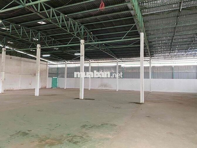 Cho Thuê Kho 2400m2 - 170tr Đường Võ Văn Kiệt