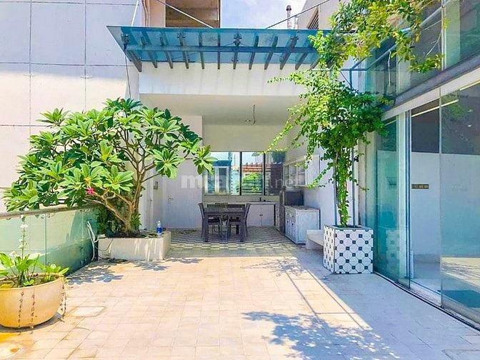 Bán hoặc cho thuê Duplex tại Saigon Pearl Bình Thạnh 4 phòng ngủ 600m2