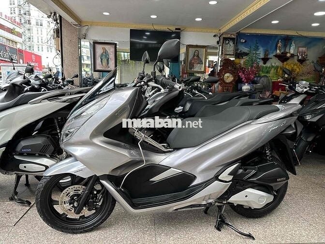 Honda PCX 125 2018 Smartkey Bạc Đen BSTP Chính Chủ