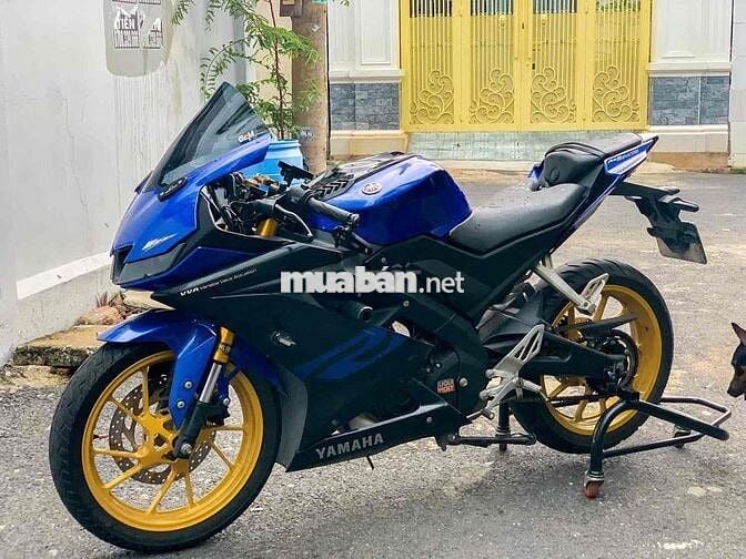Em cần bán R15V3