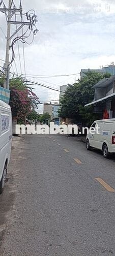 Chủ cần bán căn nhà cấp 4  mặt tiền đường đông hưng thuận 42