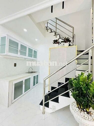 Nhà Huỳnh Tấn Phát Nhà Bè hẻm 2.5m  3 tầng 2pn3wc