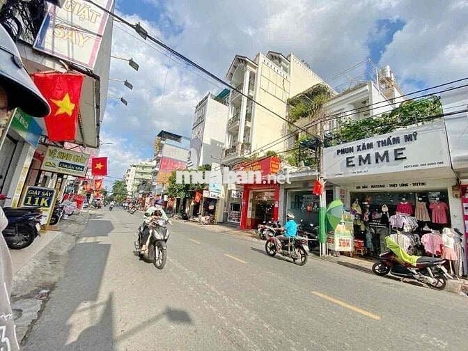 NHÀ CẤP 4,BUÔN BÁN KDOANH MẶT TIỀN ĐƯỜNG SỐ 37 CẠNH LÂM VĂN BỀN QUẬN 7