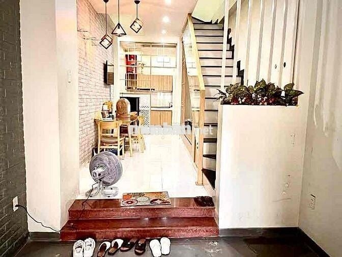 MẶT TIỀN 3 TẦNG- DÒNG TIỀN 12 TRIỆU- GẦN BIỂN MỸ KHÊ- GIÁ CHỈ 5,5 TỶ