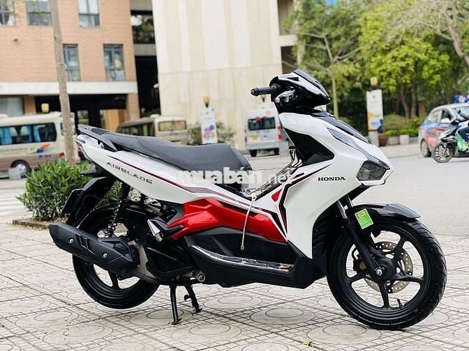 HONDA AIR BLADE 125 FI TRĂNG  KHÓA SMARKEY  2023