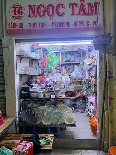 Sang sạp chợ Bình Tây ngành sành sứ thuỷ tinh Lê Tấn Kế