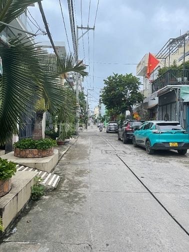 BÁN NHÀ ,hẻm 8m2, đường gò ô môi ,Q7 –dt- 4x20  Đúc trệt 2 lầu + st
