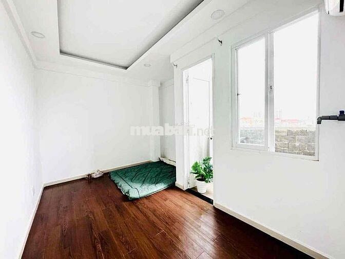 CHDV FULL NỘI THẤT MỚI XÂY NGAY PHAN VĂN HỚN CÓ BANCOL ĐÓN NẮNG