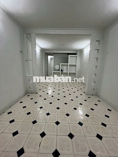 Nhà Quận 3 hẻm Trần Quang Diệu, 160m2, 1 trệt 2 lầu cho thuê 15 Triệu