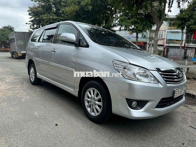 Toyota Innova 2012 V - 125000 km