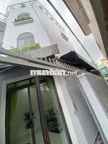 NHÀ 3 TẦNG PHONG CÁCH HIỆN ĐẠI HẺM XE HƠI NGUYỄN VĂN QUÁ GIÁ TỐT