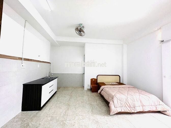 STUDIO BAN CÔNG FULL NT NGAY NGÃ TƯ PHÚ NHUẬN, SÂN BAY AN NINH TIỆN NG