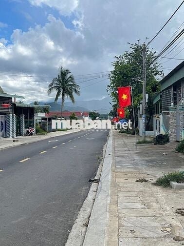 BÁN NHÀ TRUNG TÂM BÌNH DƯƠNG GIÁ CHỈ HƠN 1 TỶ