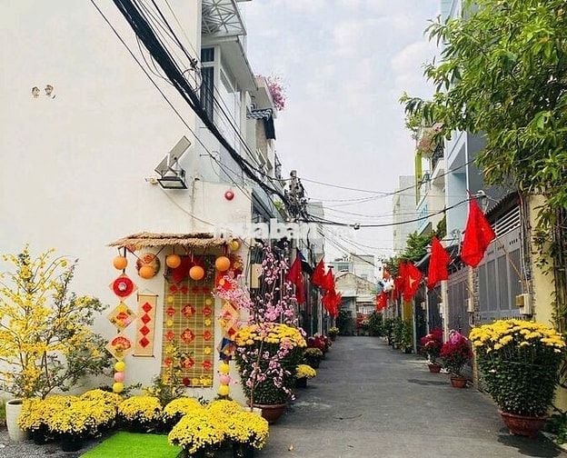 Phòng trọ trống sạch sẽ ở ngay có gác 20m2 đường 12 Tam Bình Thủ Đức