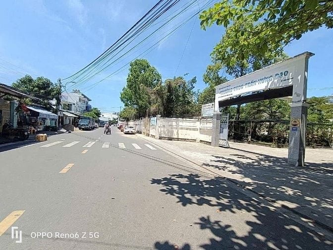 BÁN GẤP LÔ ĐẤT ĐƯỜNG NGUYỄN HOÀNH , TP NHA TRANG  GIÁ RẺ 3,320 TỶ