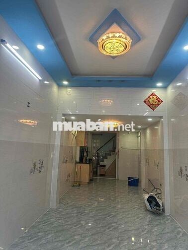 nhà đẹp cách võ văn kiệt 50m, 42m2, 1trệt2lầu 3PN, gần trường học, 8tr