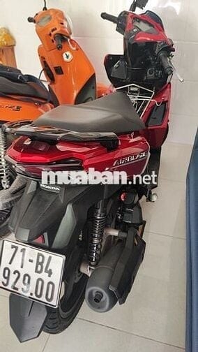 Xe AB 125cc 4 van màu đỏ đen,mới 96%