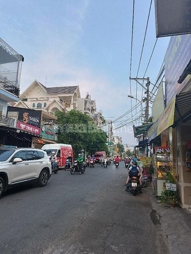 BÁN NHÀ NGAY KCN TÂN BÌNH TÂY THẠNH NỐI DÀI  DT 107M2 HẺM OTO VÔ NHÀ 
