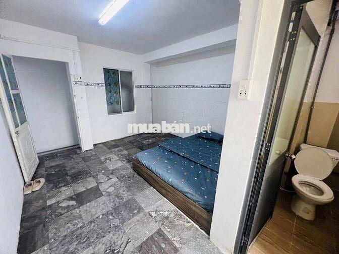 Pass phòng trọ 30m2 gần aeon tên lửa, máy lạnh, máy giặt, giường nệm