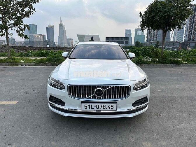 Volvo S90 2025 LWB Ultra B6 AWD - 1000 km