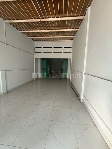 Cho thuê nhà mặt tiền Ba Vì (Cư xá Bắc Hải), P.15, Q.10 giá 25tr