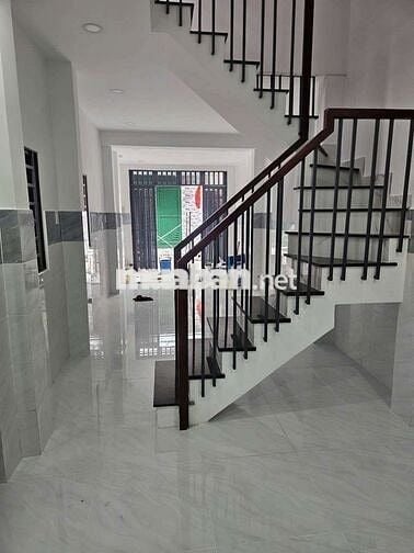 Nhà mới tinh 3.7x14m lầu góc 2MT hẻm. Gần ngã ba cây trâm GV