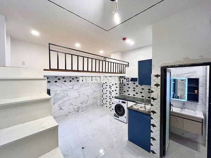 Cho thuê căn hộ dịch vụ Duplex cao cấp tại Công viên làng hoa