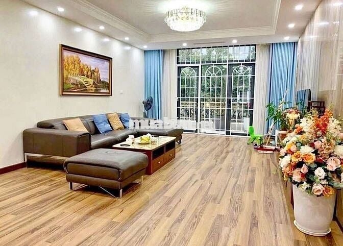 CHÍNH CHỦ BÁN NHÀ TẬP THỂ TRƯƠNG ĐỊNH, TÂN MAI, 55M, 2PN, 2WC, SỔ SẴN