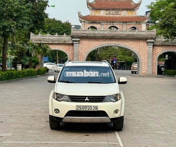 Mitsubishi Outlander 2009 - 128000 km