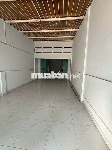Cho thuê nhà mặt tiền Ba Vì (Cư xá Bắc Hải), P.15, Q.10 giá 25tr