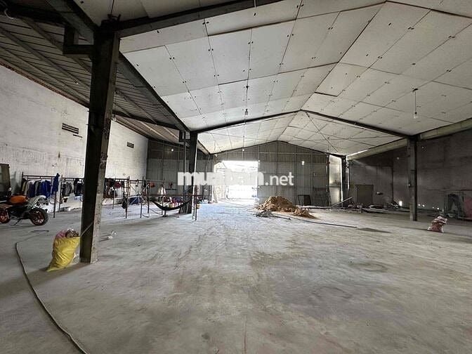 𝐂𝐇𝐎 𝐓𝐇𝐔𝐄̂ 𝐊𝐇𝐎 700m2, Tải 10 tấn, có Văn Phòng, Liên khu 5-6