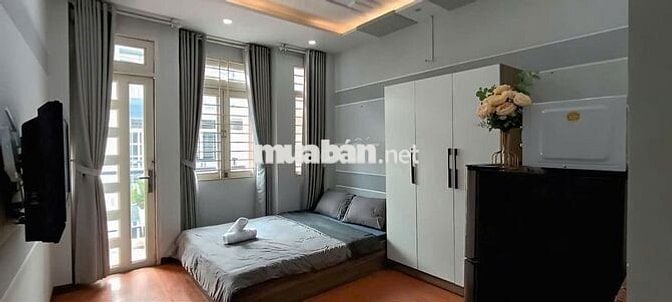 STUDIO BAN CÔNG FULL NỘI THẤT DI CHUYỂN LIÊN QUẬN