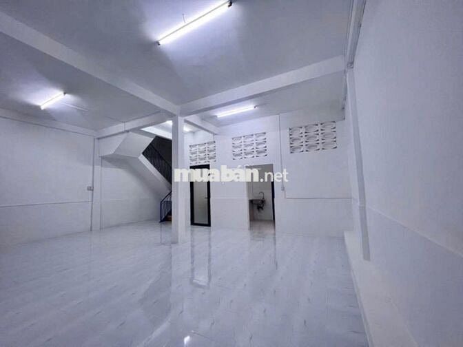 Cho thuê nhà hẻm 3m(XH) Nguyễn Kiệm, P.4, Q.Phú Nhuận giá 8tr