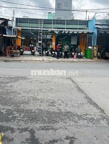 cho thuê mặt bằng sàn 220m2 ngay chợ quận tân bình