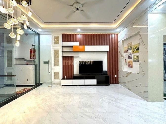 Nhà mới mặt tiền nội bộ 3/2, Quận 10, 5x20m, 100m2, H-6 lầu, 28.5 tỷ
