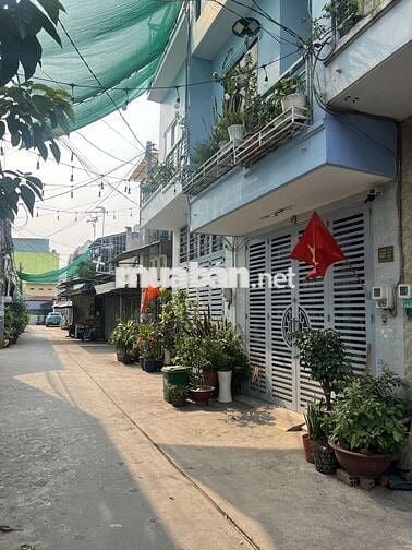 Bán nhà giáp Lê Văn Quới, 40m2, nhỉnh 3 tỷ