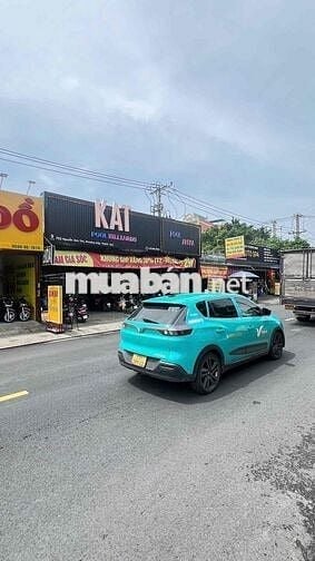 Mặt bằng bán đồ ăn sáng ngang 6m giá 1tr ngã tư Nước Đá