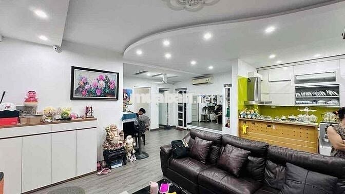 Chính chủ bán căn hộ 110m2 chung cư cao cấp Nam Đô mặt phố Trương Đinh