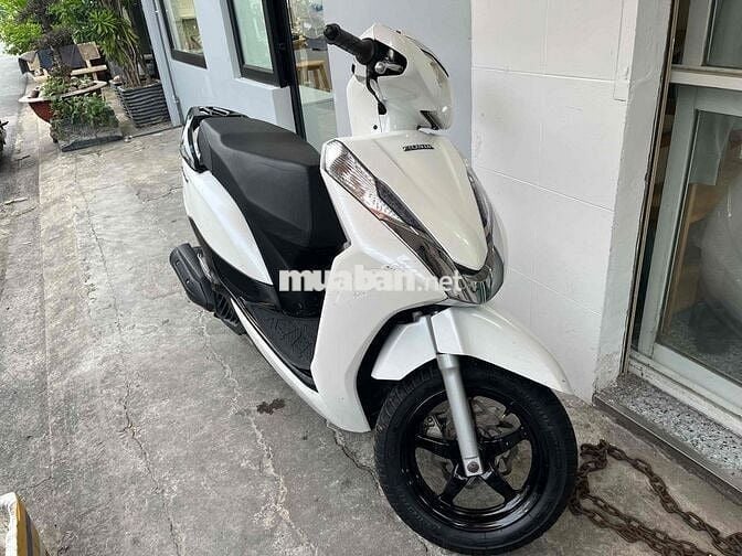 Xe Lead 2014 Trắng Đen