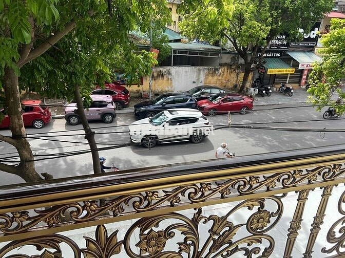 cho thuê nhà đường lê hoàn ( nhà kinh doanh )