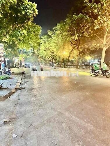 Bán nhà phố Kim Ngưu, ngõ thông, kinh doanh, trước nhà 4 mét, 38m2