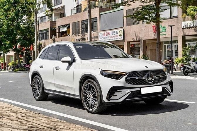 Mercedes GLC300 allnew 2024 - xe đẹp như mới 1 chủ