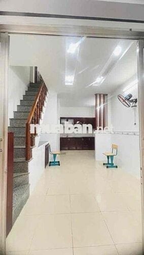 2,99 tỷ, bán nhà Tân Phú, 22,1m2, 2 tầng, 2 Pn, sổ riêng