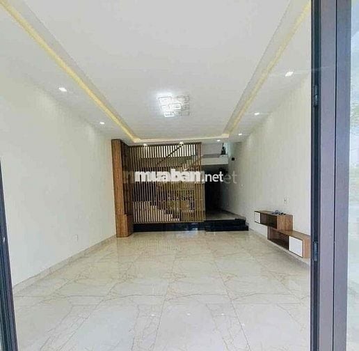 ✅ Cho thuê nhà 3 tầng mặt tiền : Nguyễn Phước Lan - Hoà Xuân