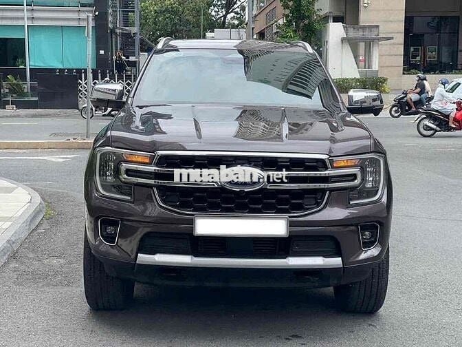 FORD EVEREST TITANIUM 2024 XE NHƯ MỚI-ODO 5,600KM