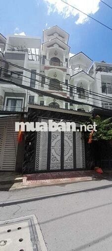 Nhà mới 4x17m ô tô bỏ sân . Mt nhựa thông kinh Doanh