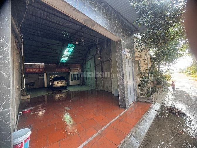 Bán nhà ngõ 64 Ngô Xuân Quảng đường oto tải tránh lối vào Học viện NN