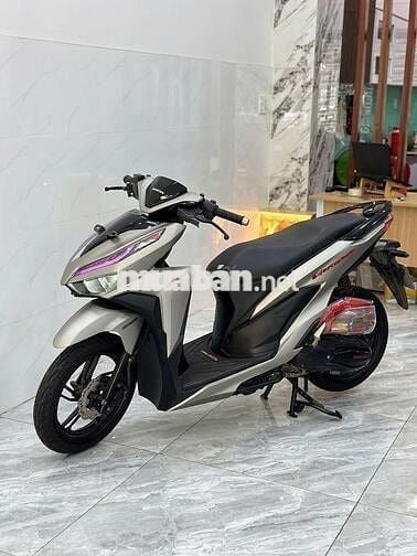 Vario 150 Smartkey Led Audi bao cháy phố